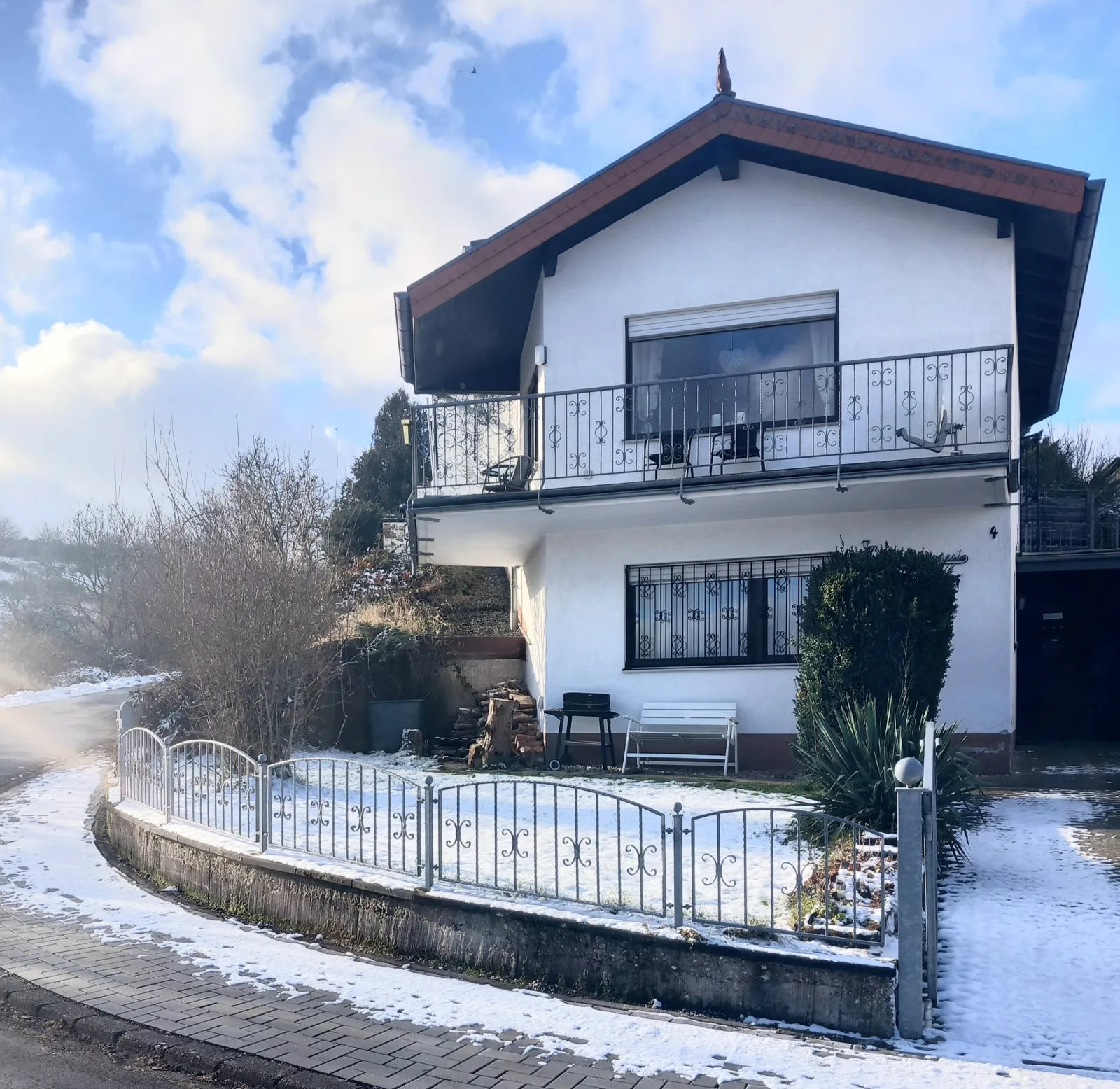Eifel Urlaub mit Hunden Ferienhaus Schwalbennest Schalkenmehren