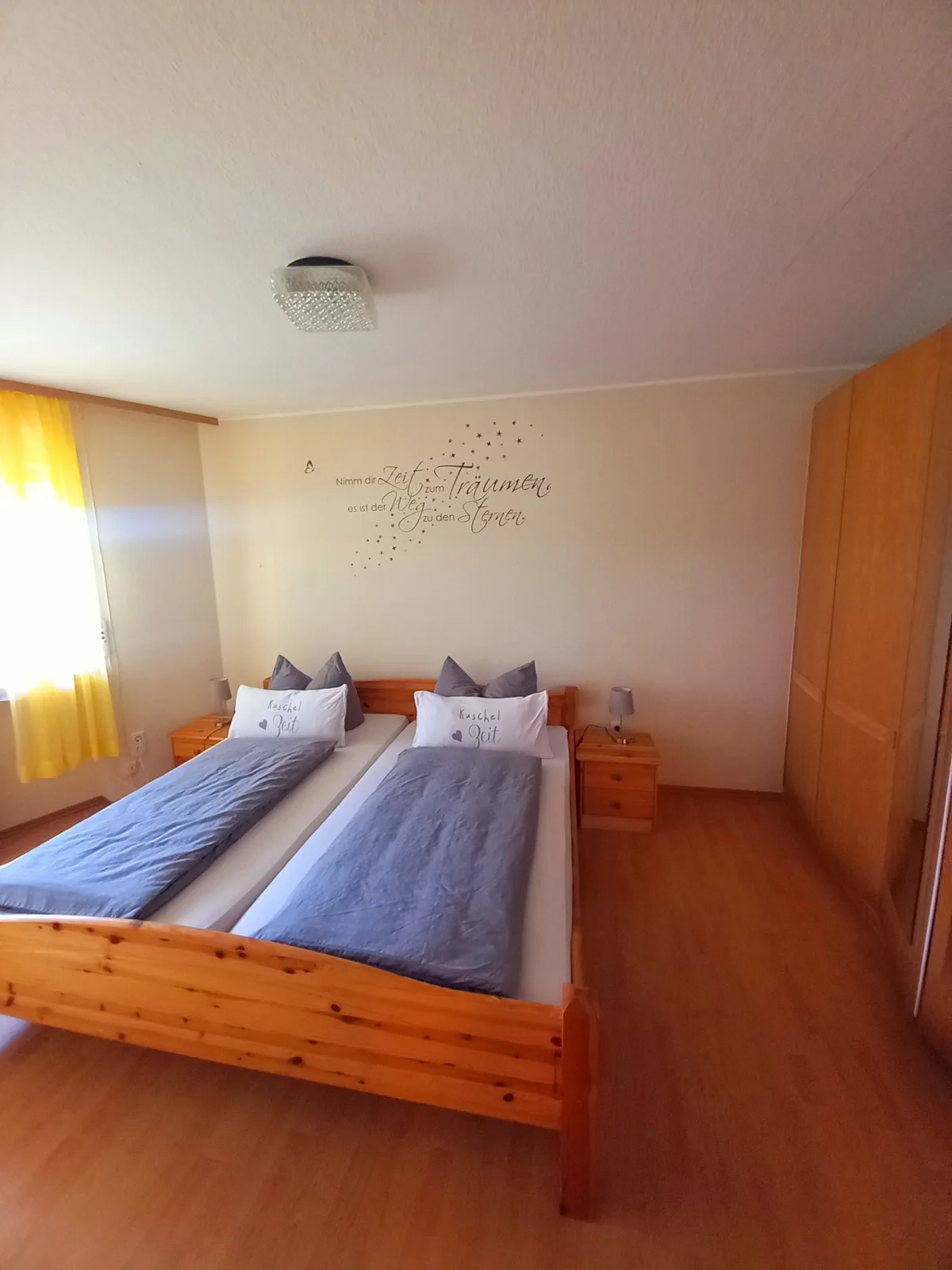 Eifel Urlaub mit Hunden Ferienhaus Schwalbennest Schalkenmehren