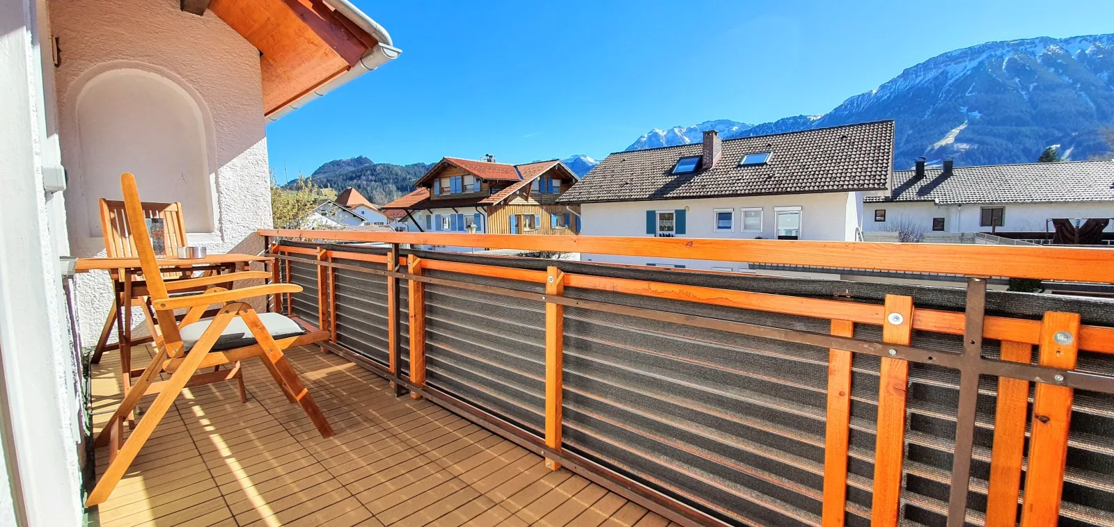 Ferienwohnungen Wolf- Studio/ Zimmer mit Bergblick