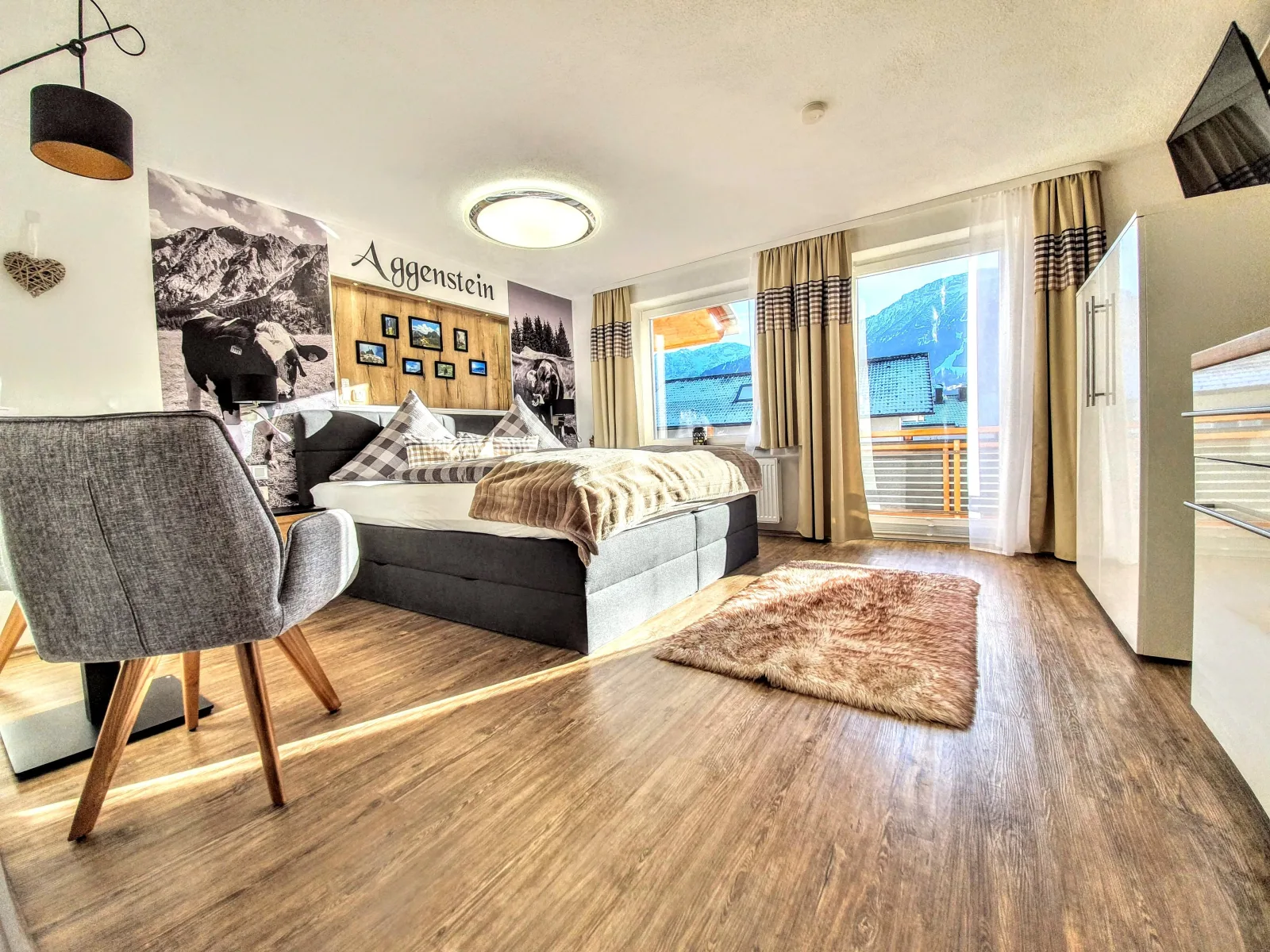 Ferienwohnungen Wolf- Studio/ Zimmer mit Bergblick