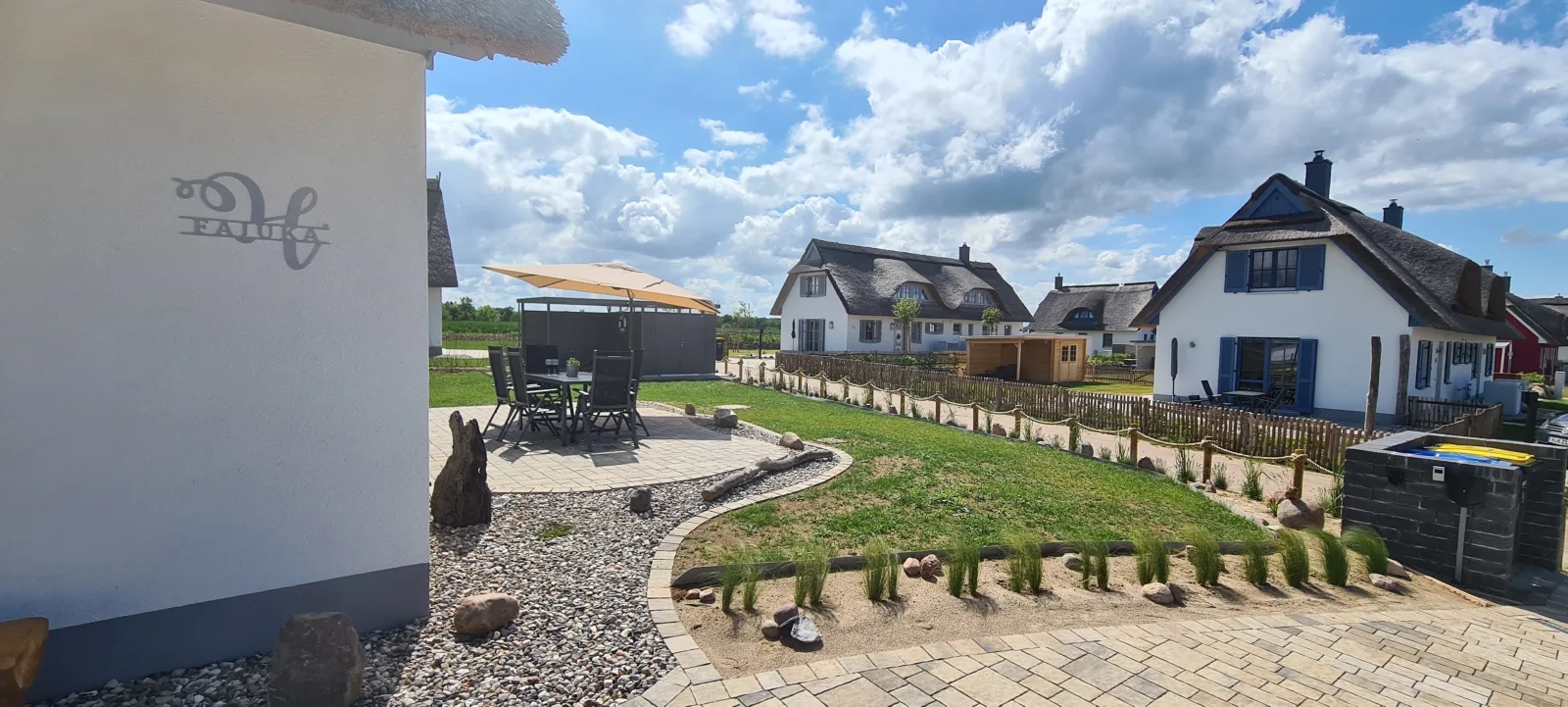 neben Wismar  FH"FaJuKa" Strandnah mit Wallbox