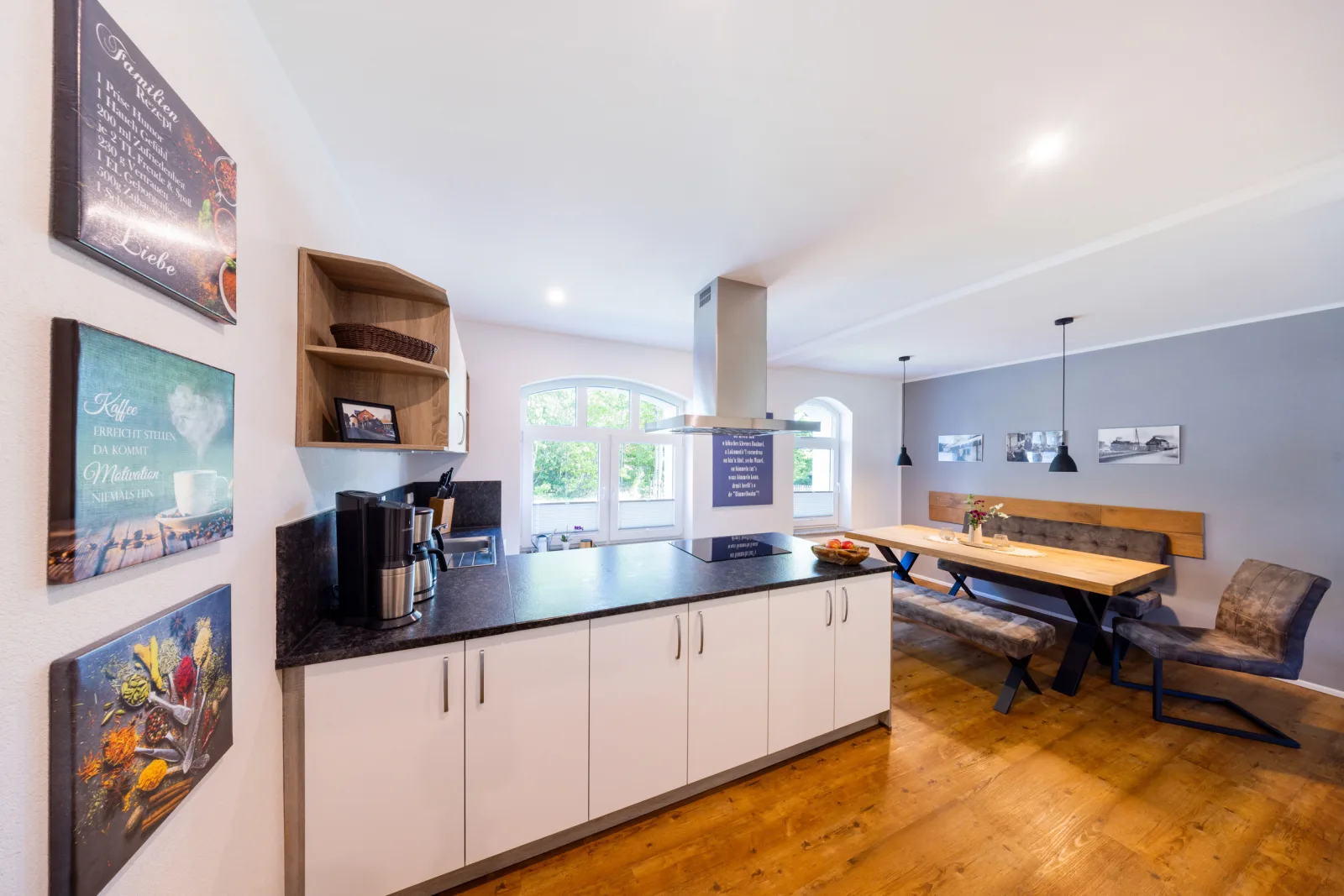 Ferienhaus Bimmelbahn 2 - Familienferienhaus 100 m²  am Dampflokbahnhof / Sauna / Trampolin/ Spielezimmer