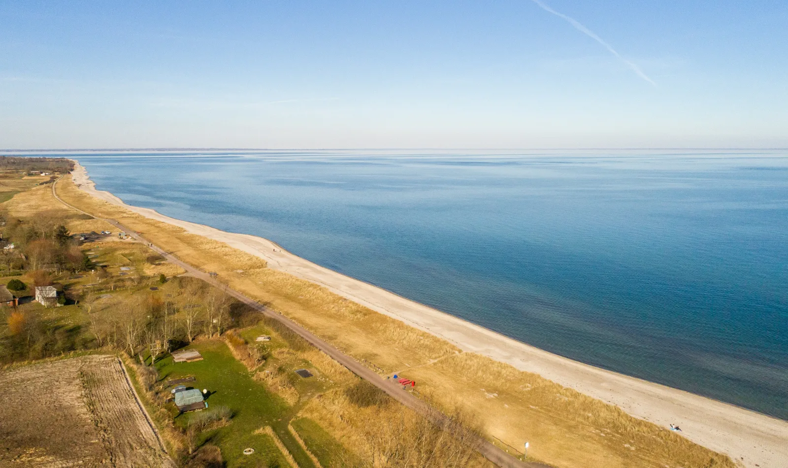 Terrassen-Fewo "Ankerplatz" direkt am Ostseestrand inkl. Schwimmbad