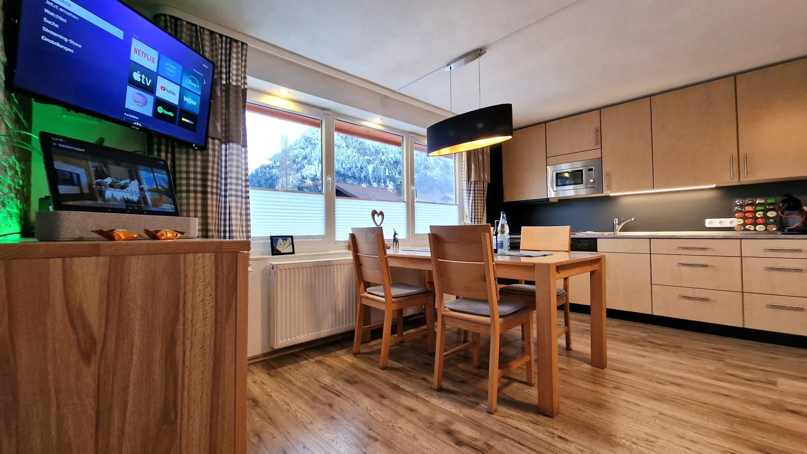 Ferienwohnungen Wolf - Wohnung " Eisenberg" 2 Zimmer mit Bergblick