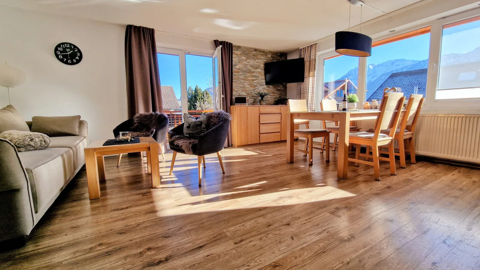 Ferienwohnungen Wolf - Wohnung " Eisenberg" 2 Zimmer mit Bergblick