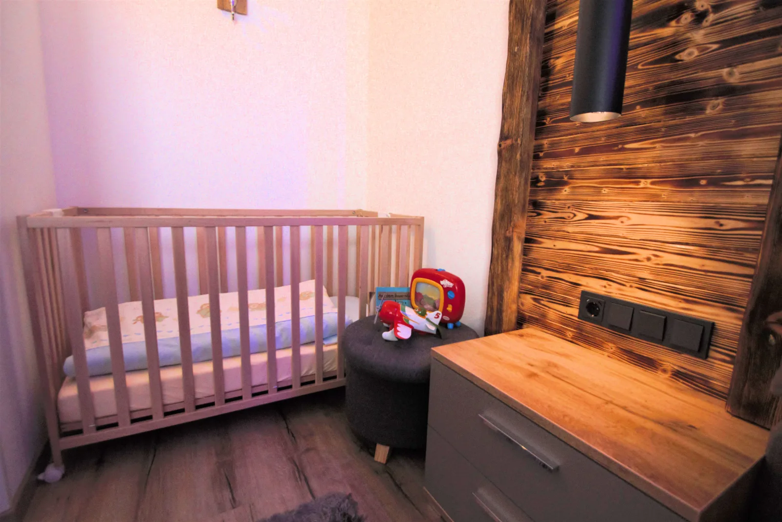 Ferienwohnungen Wolf - Wohnung " Eisenberg" 2 Zimmer mit Bergblick