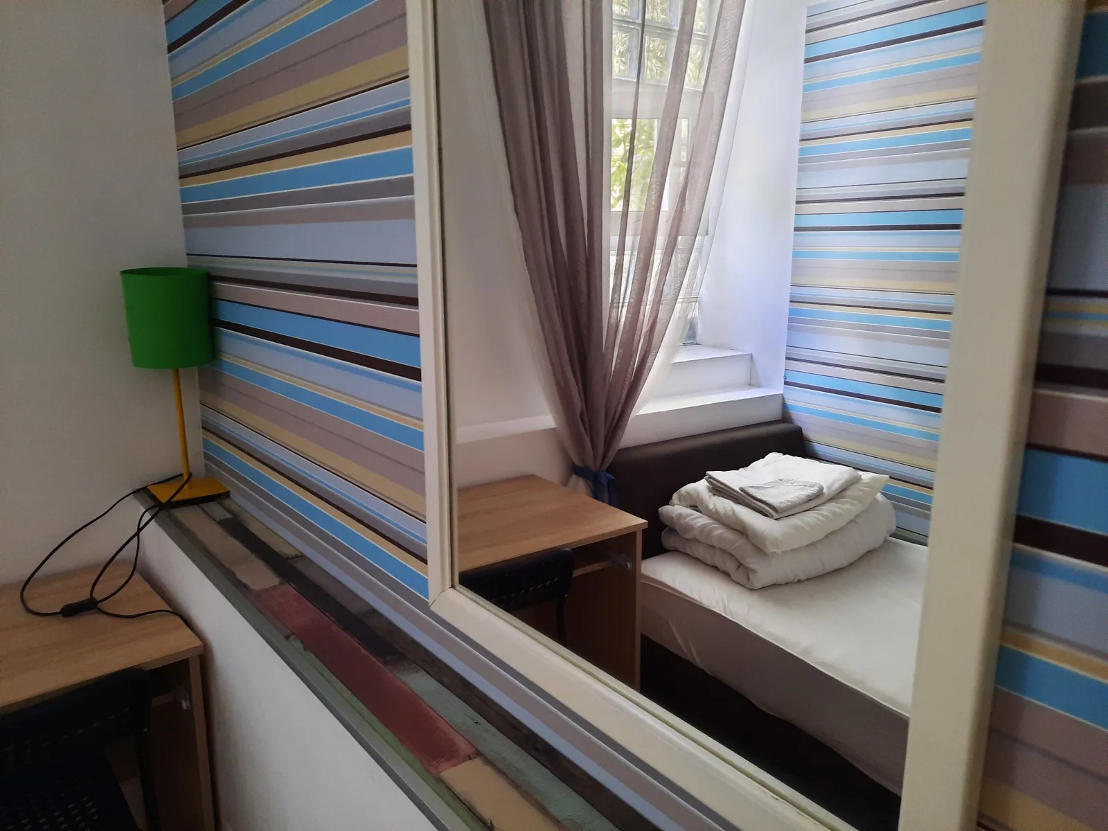 Single room with shared bathroom (Cracow Old Town)