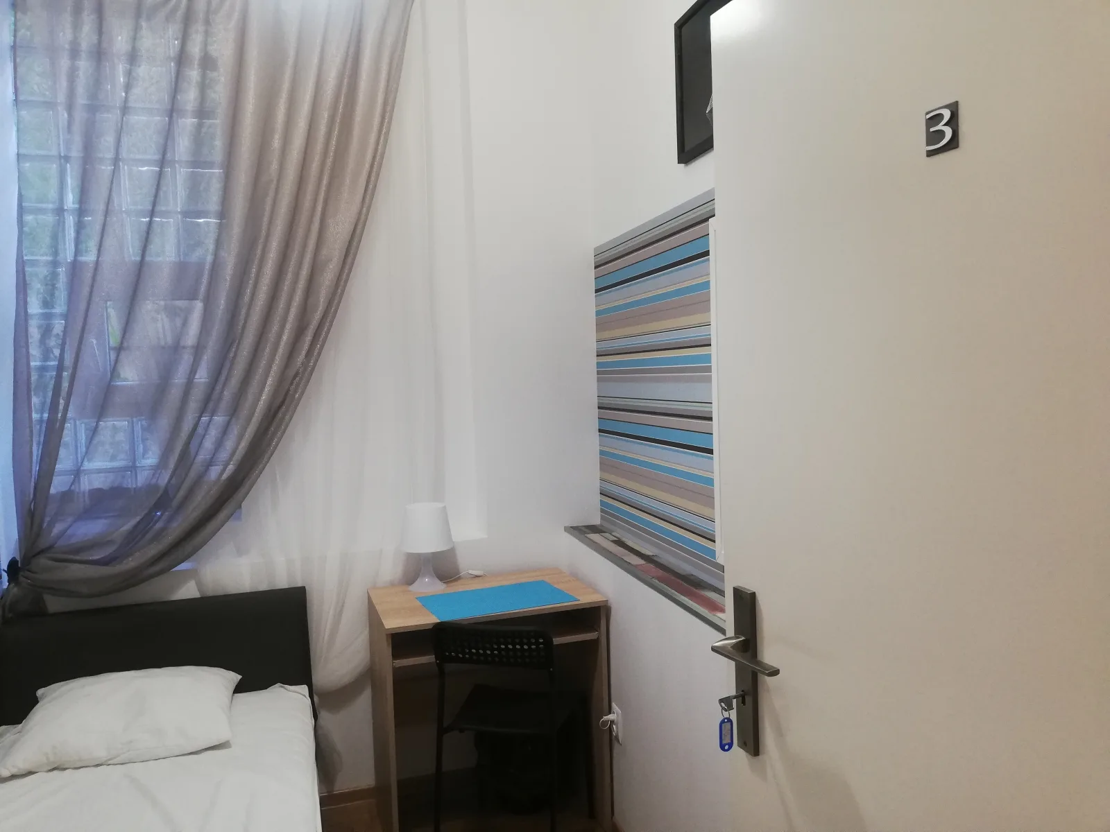 Single room with shared bathroom (Cracow Old Town)