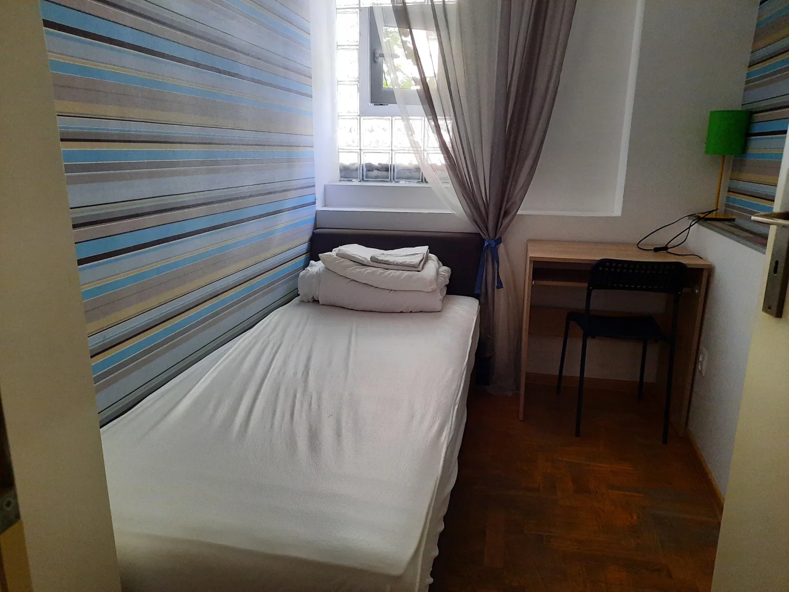 Single room with shared bathroom (Cracow Old Town)
