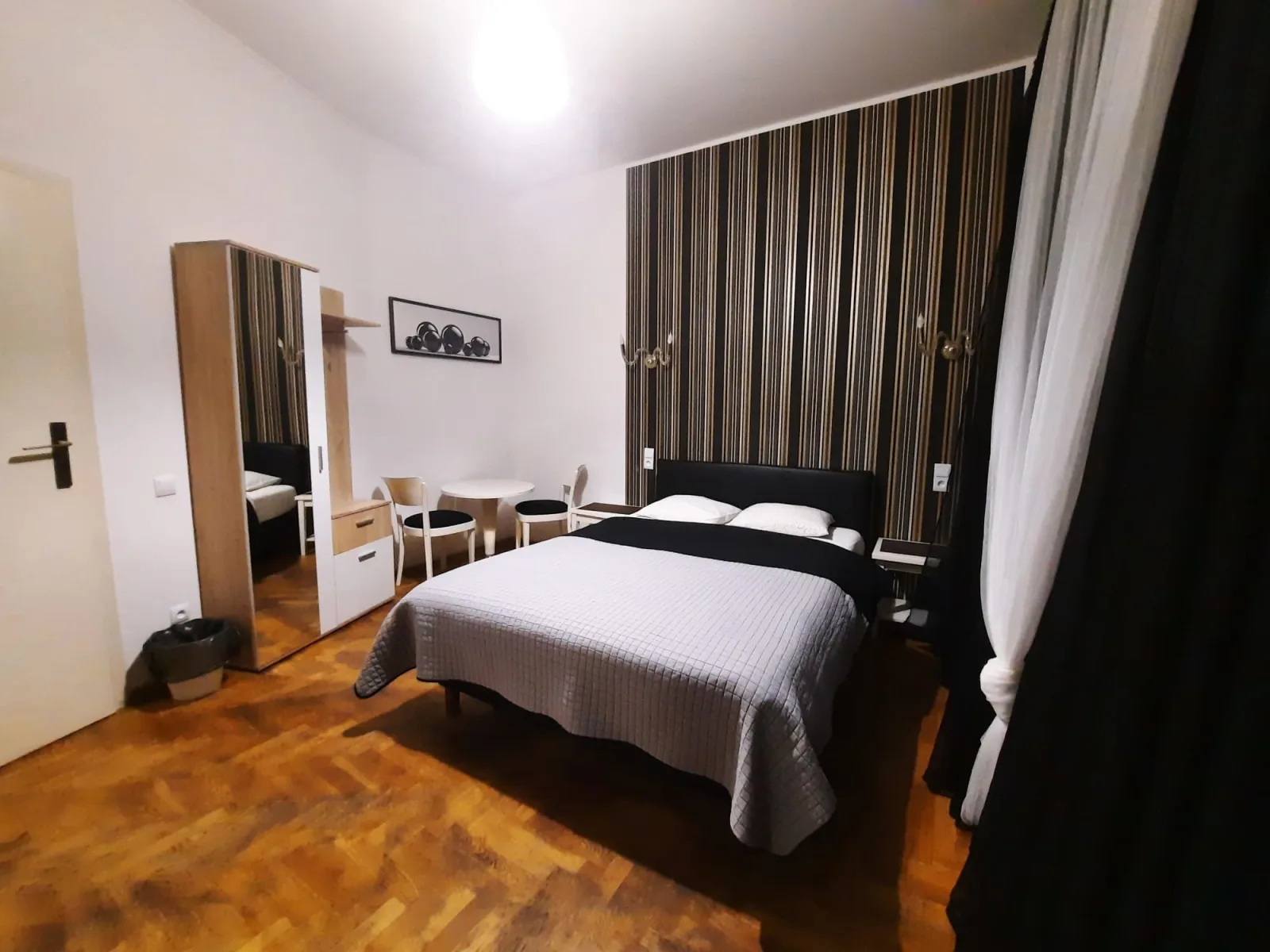 Double room (Cracow Old Town)