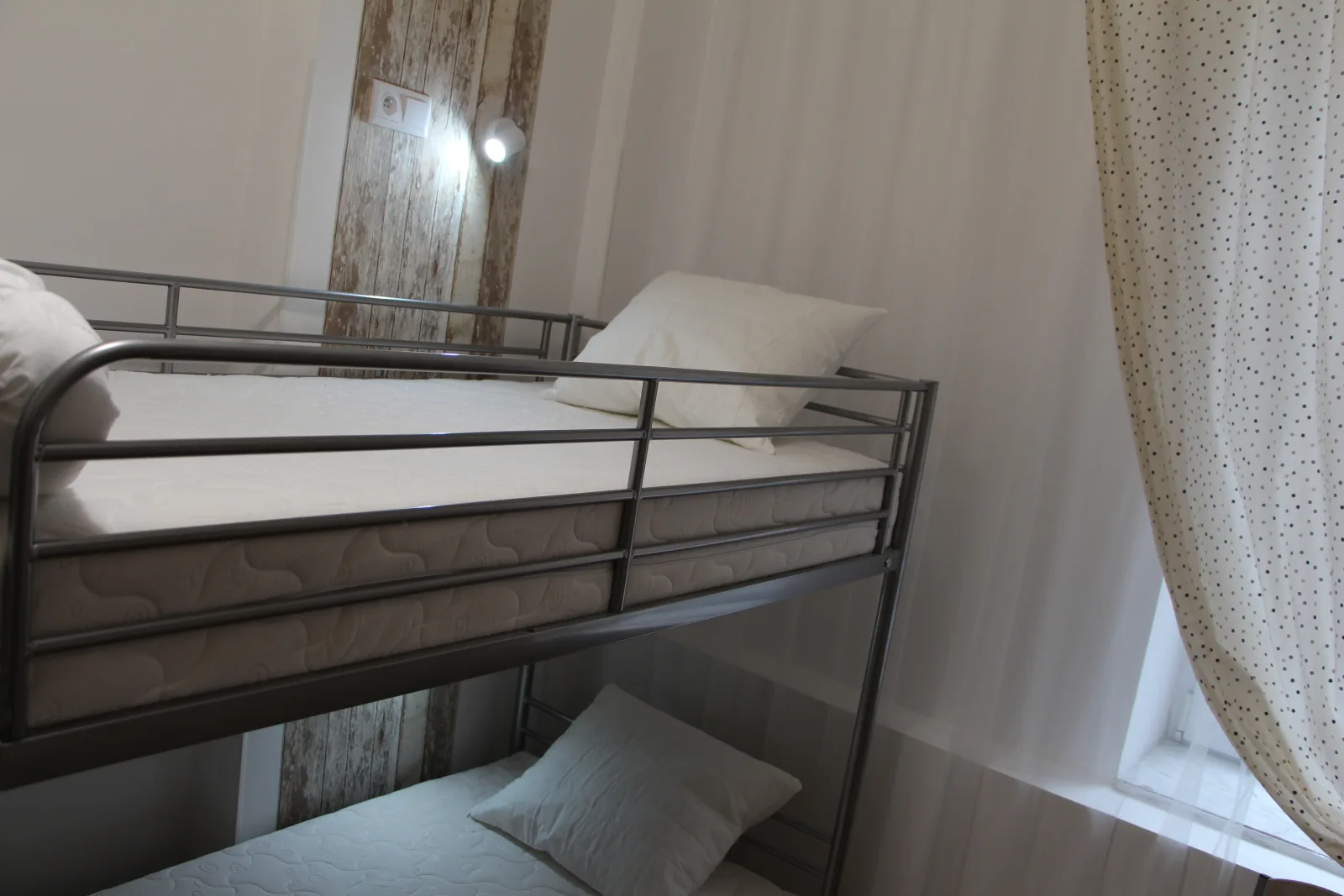 Twin room with bunk bed (Cracow Old Town)