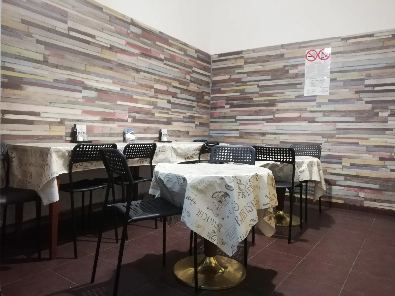 Bed in 10-Bed Male Dormitory Room, Old Town