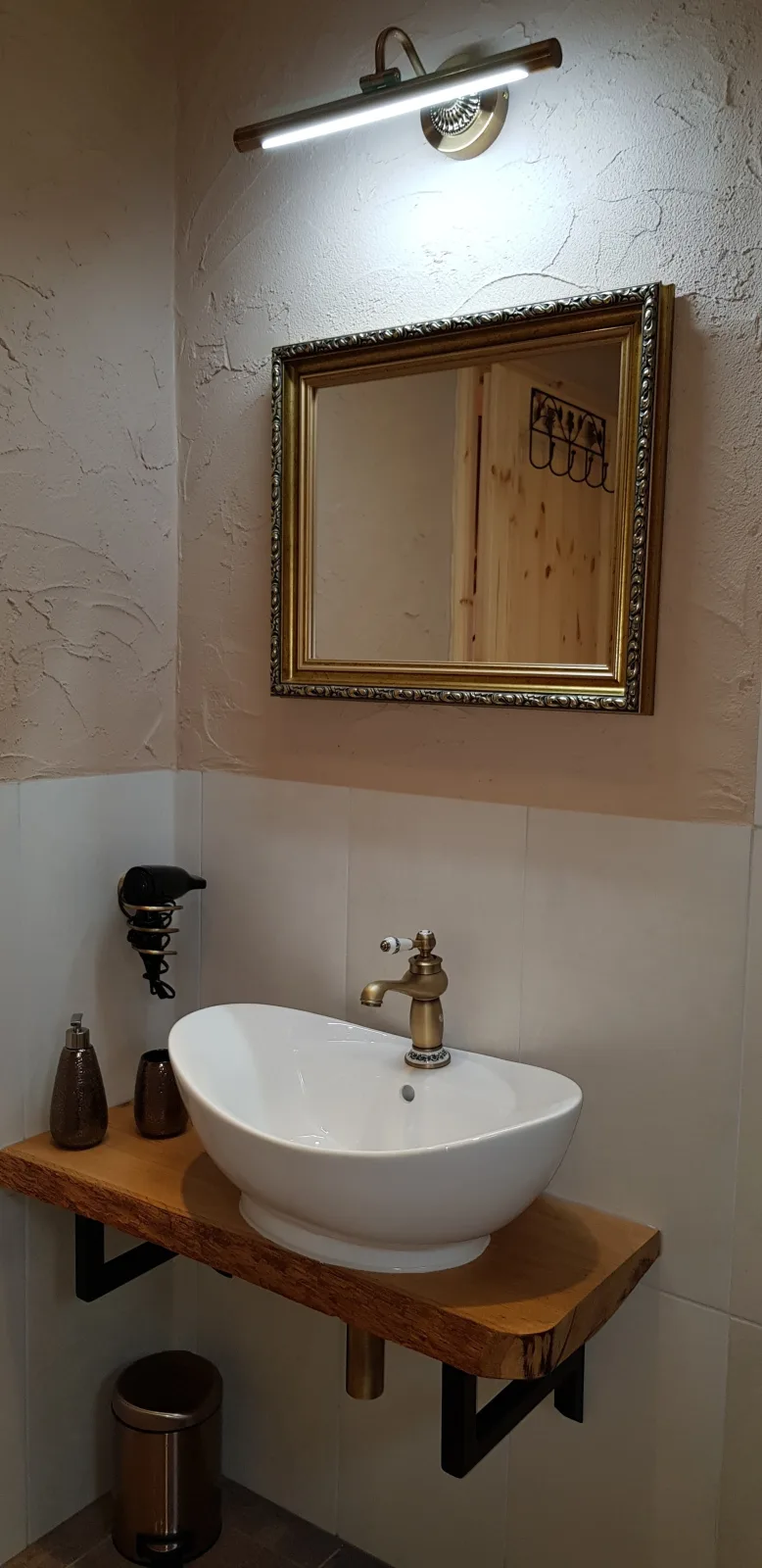 Casa No.7- primo piano