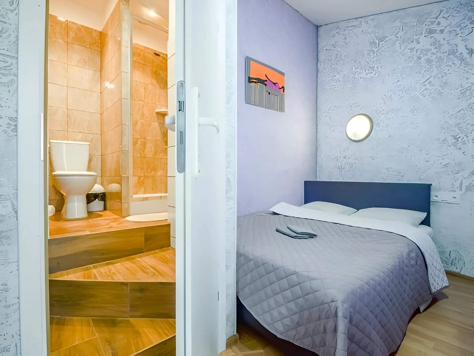 Double room with private bathroom, Cracow Old Town