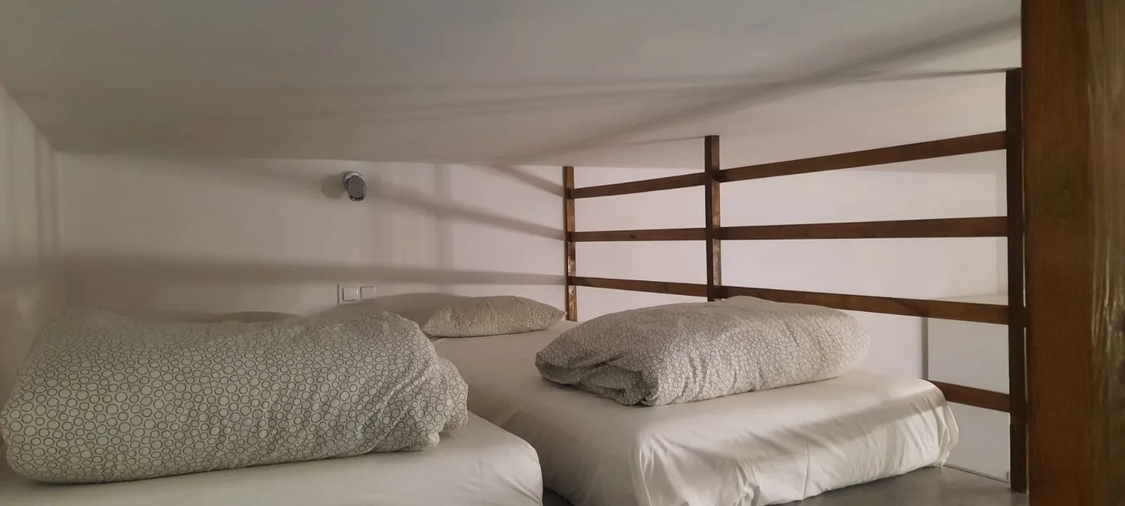 Apartment-studio for 5 guests (Cracow Old Town)