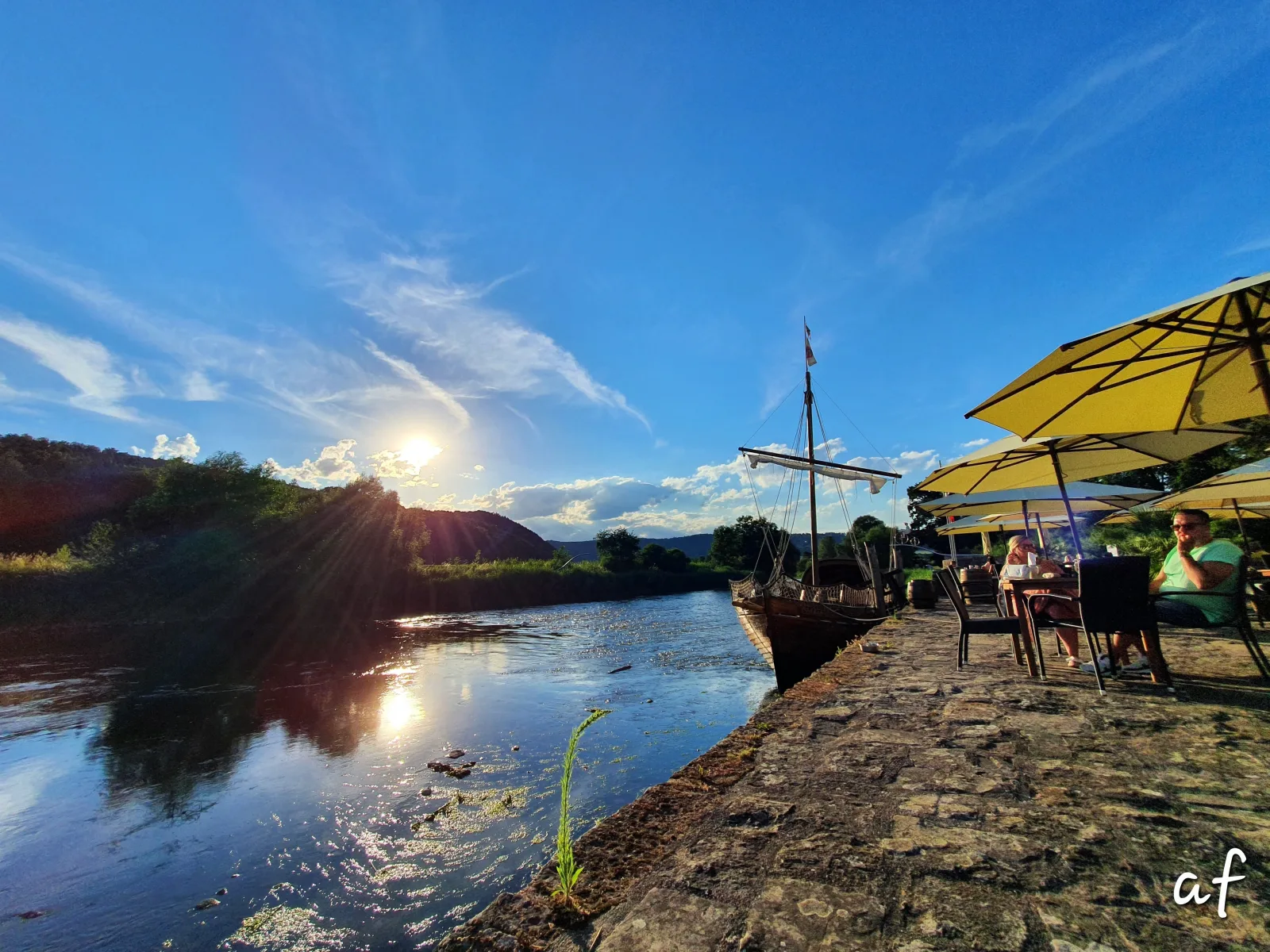 "Bedroo" Ferienwohnung am historischen Hafen
