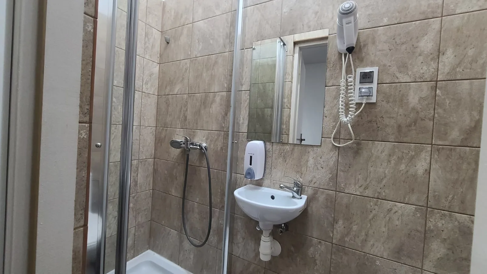 Double room with private bathroom, Cracow Old Town