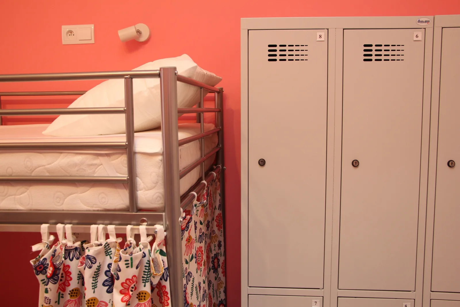 Bed in 10-Bed Female Dormitory Room, Old Town