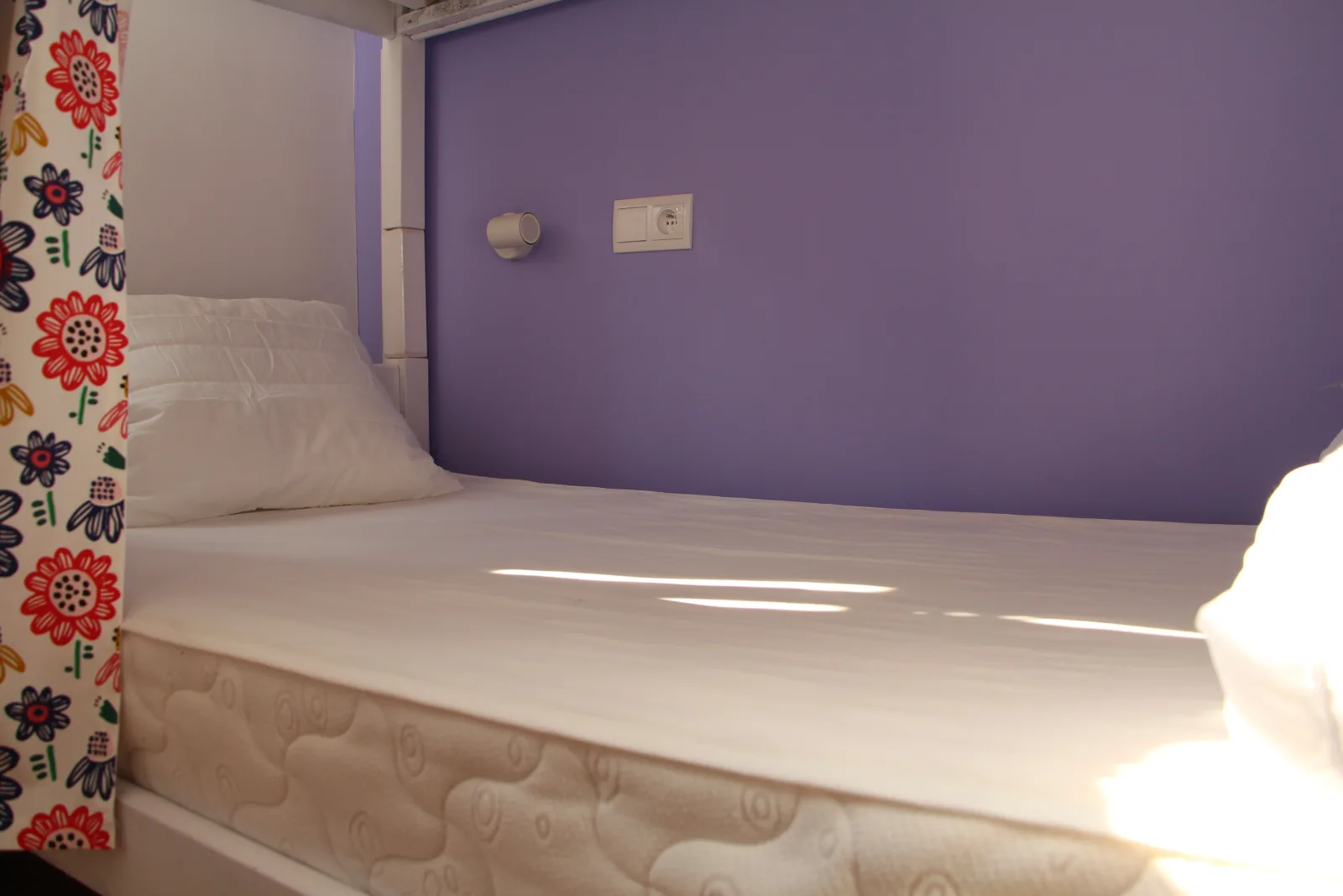 Bed in 8-Bed Mixed Dormitory Room, Old Town