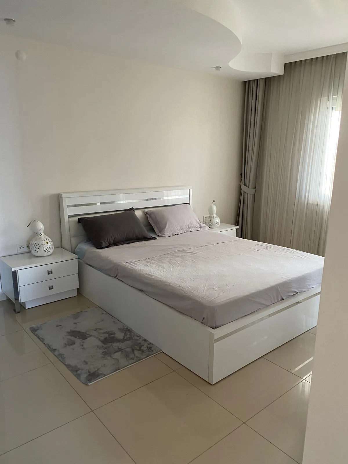 4 N Suite 2