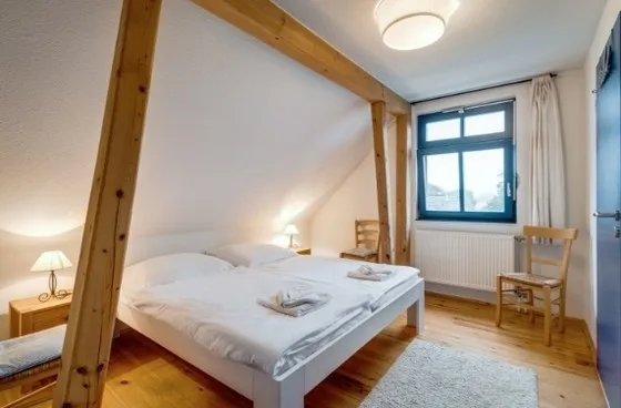 3-Raum Dachgeschoss Apartment (5.4)