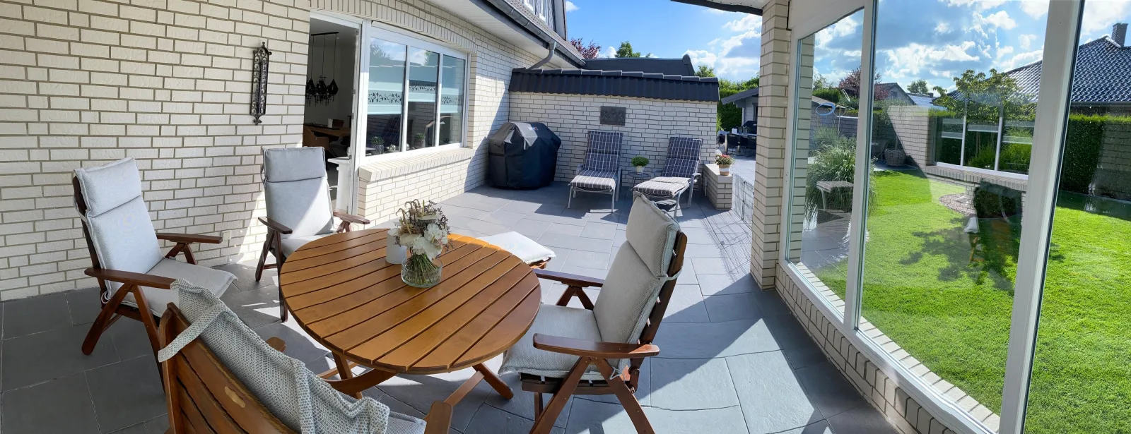 Ferienhaus Uggelharde mit großer Terrasse