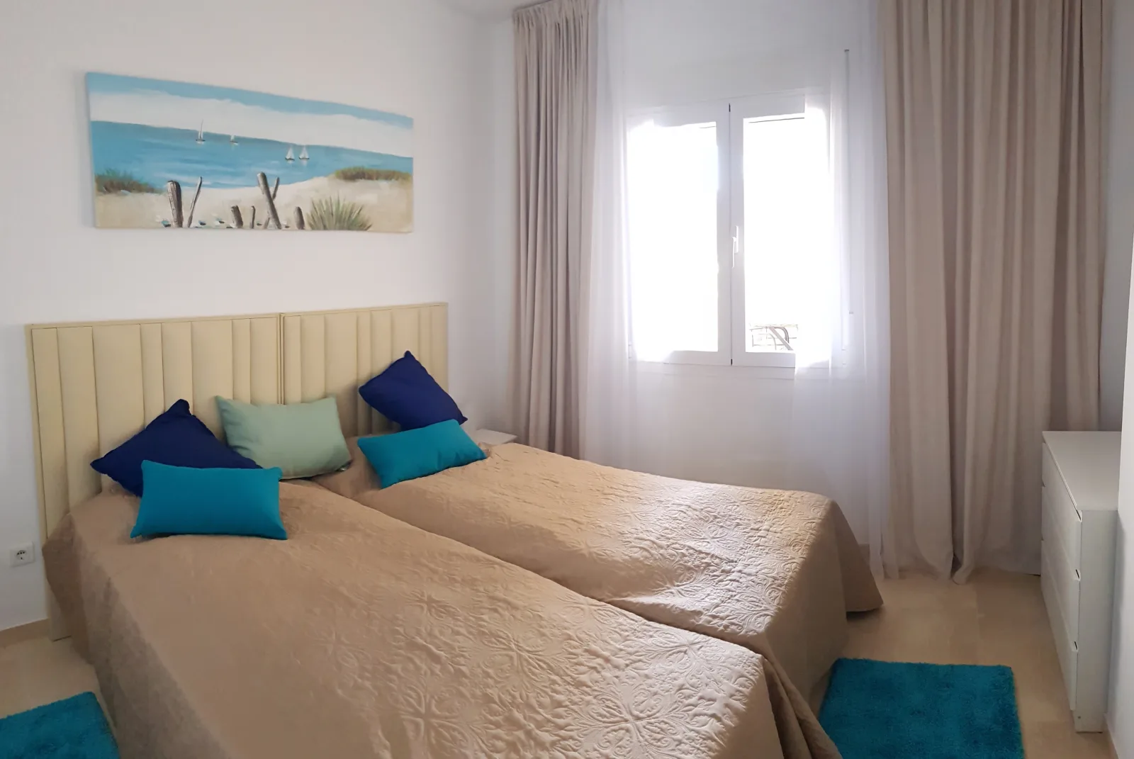 BERMUDA BEACH 5