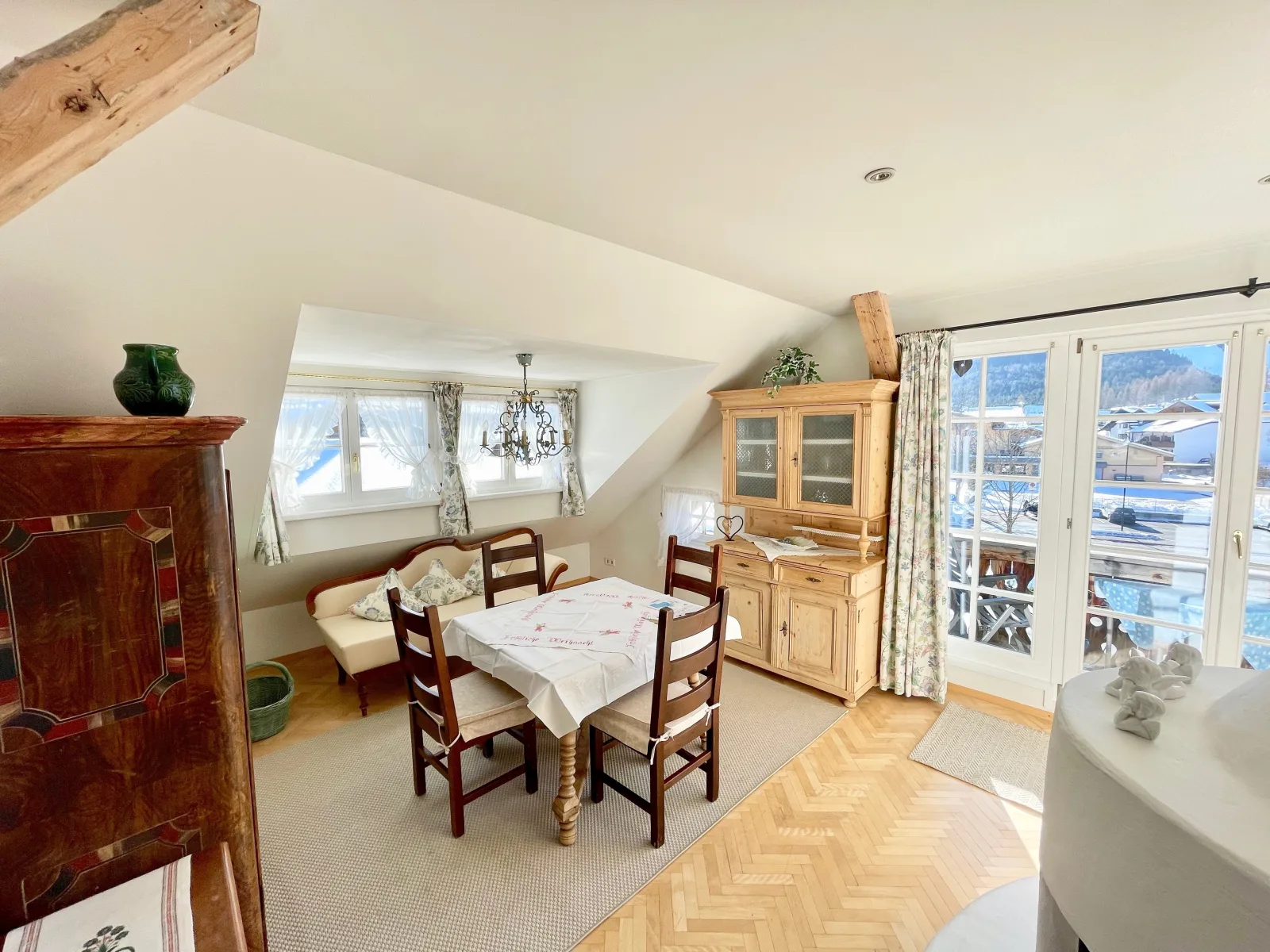 Apartment 5