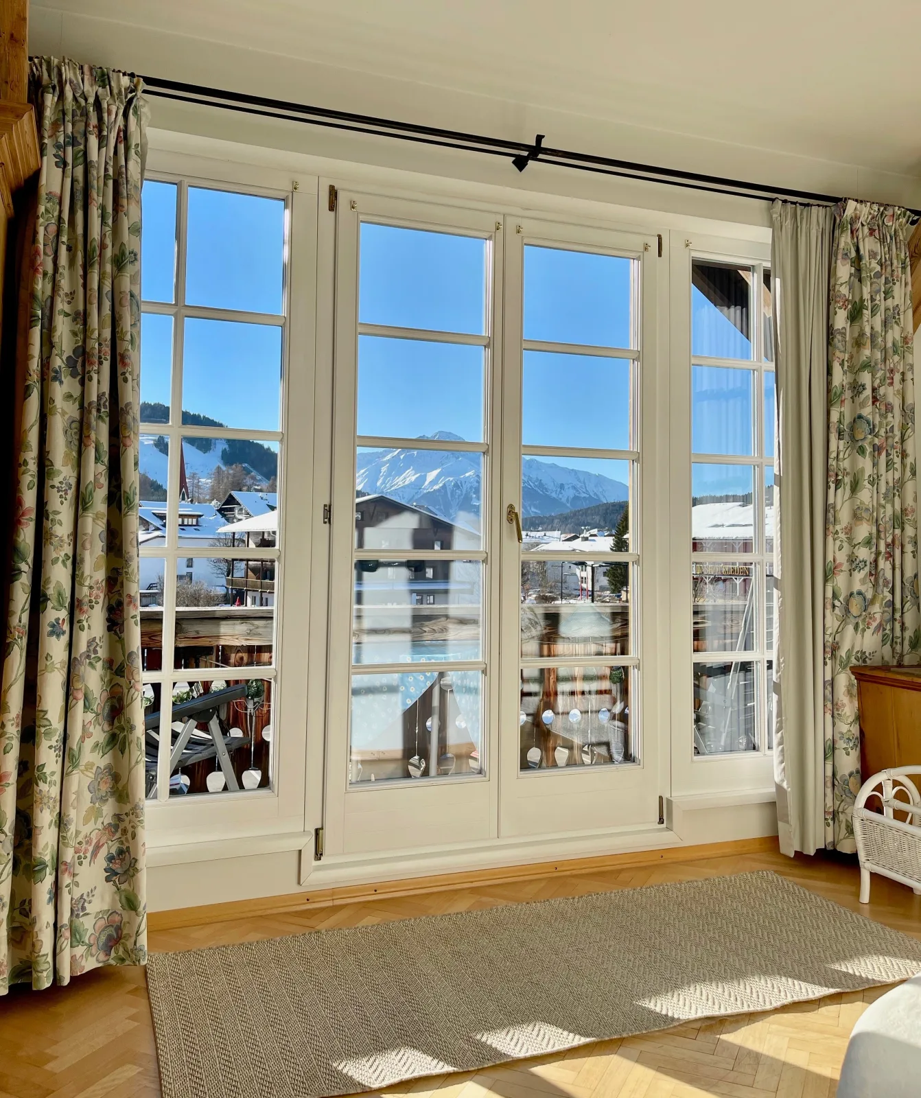 Apartment 5