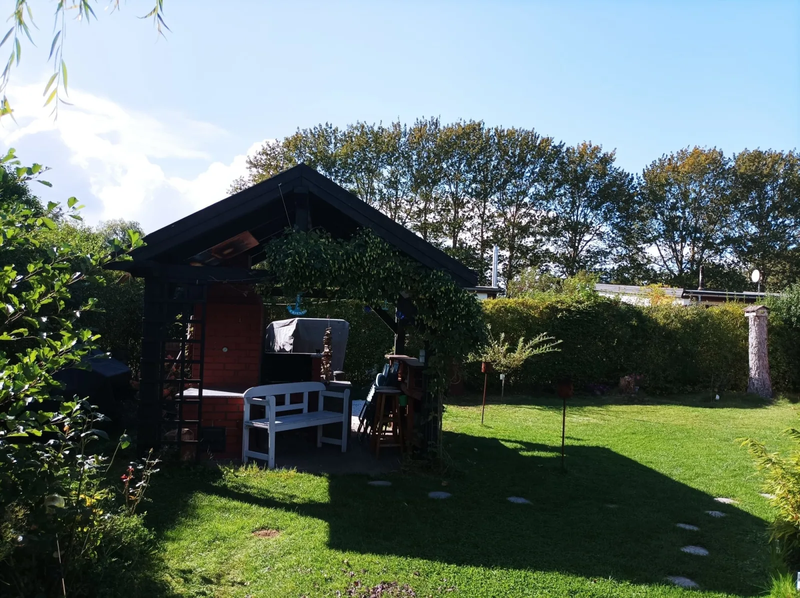 Hundefreundliches Ferienhaus in See- & Ostseenähe mit verglaster Terrasse