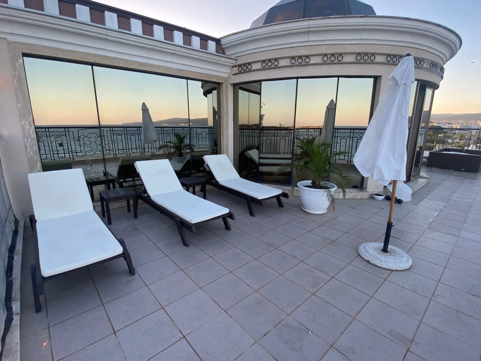 Penthouse Happy  Moments