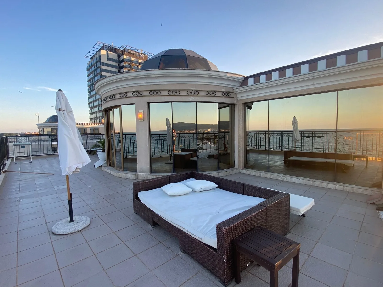 Penthouse Happy  Moments