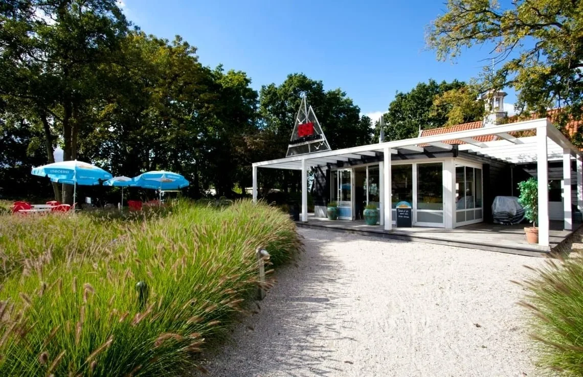 BEACHHOUSE VELUWEMEER in Strandnähe - mit extra großem Garten (inkl. Hallenbadnutzung)