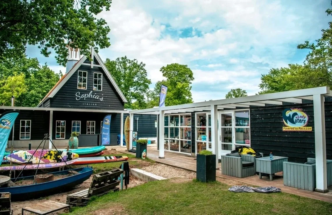 BEACHHOUSE VELUWEMEER in Strandnähe - mit extra großem Garten (inkl. Hallenbadnutzung)
