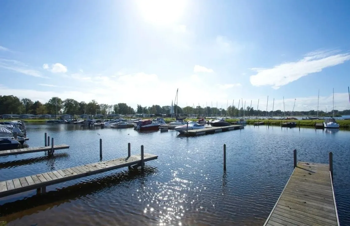 BEACHHOUSE VELUWEMEER in Strandnähe - mit extra großem Garten (inkl. Hallenbadnutzung)