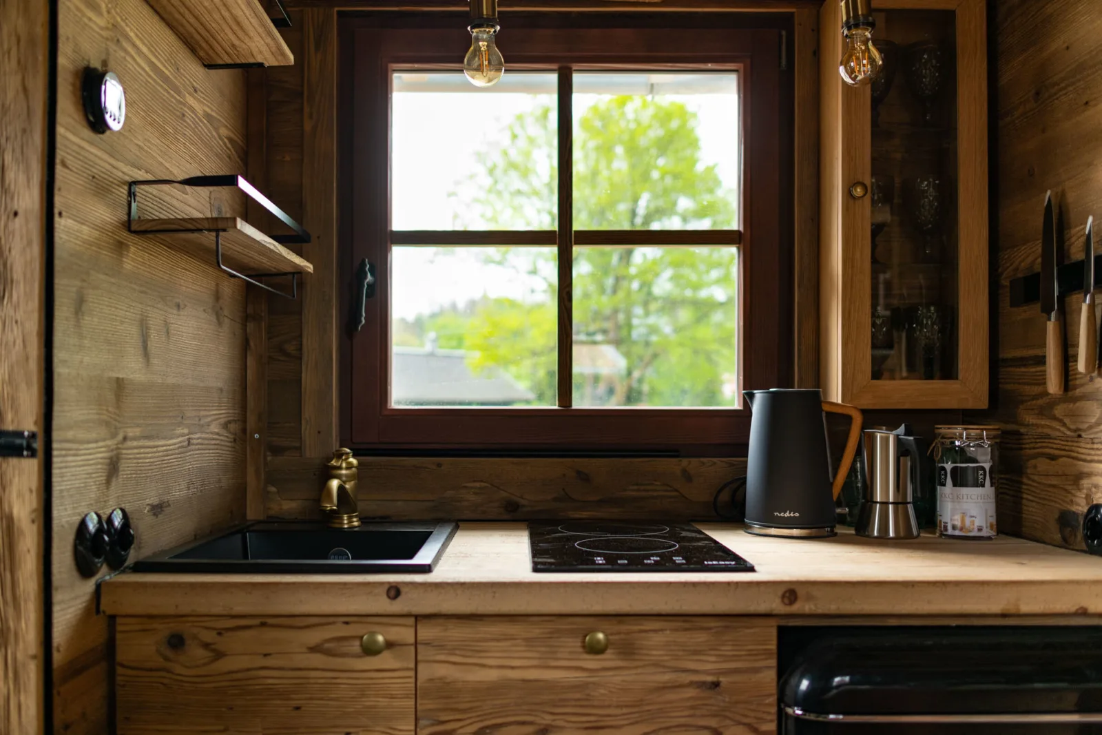 Tiny Chalet 3