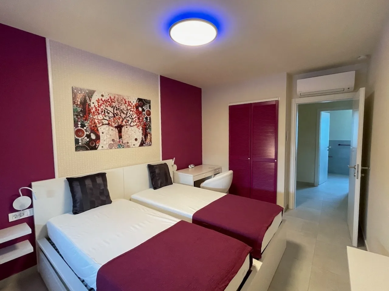 Geschmacksvolle Ferienwohnung mit Pool nur 60 m vom Strand für bis 5 Personen