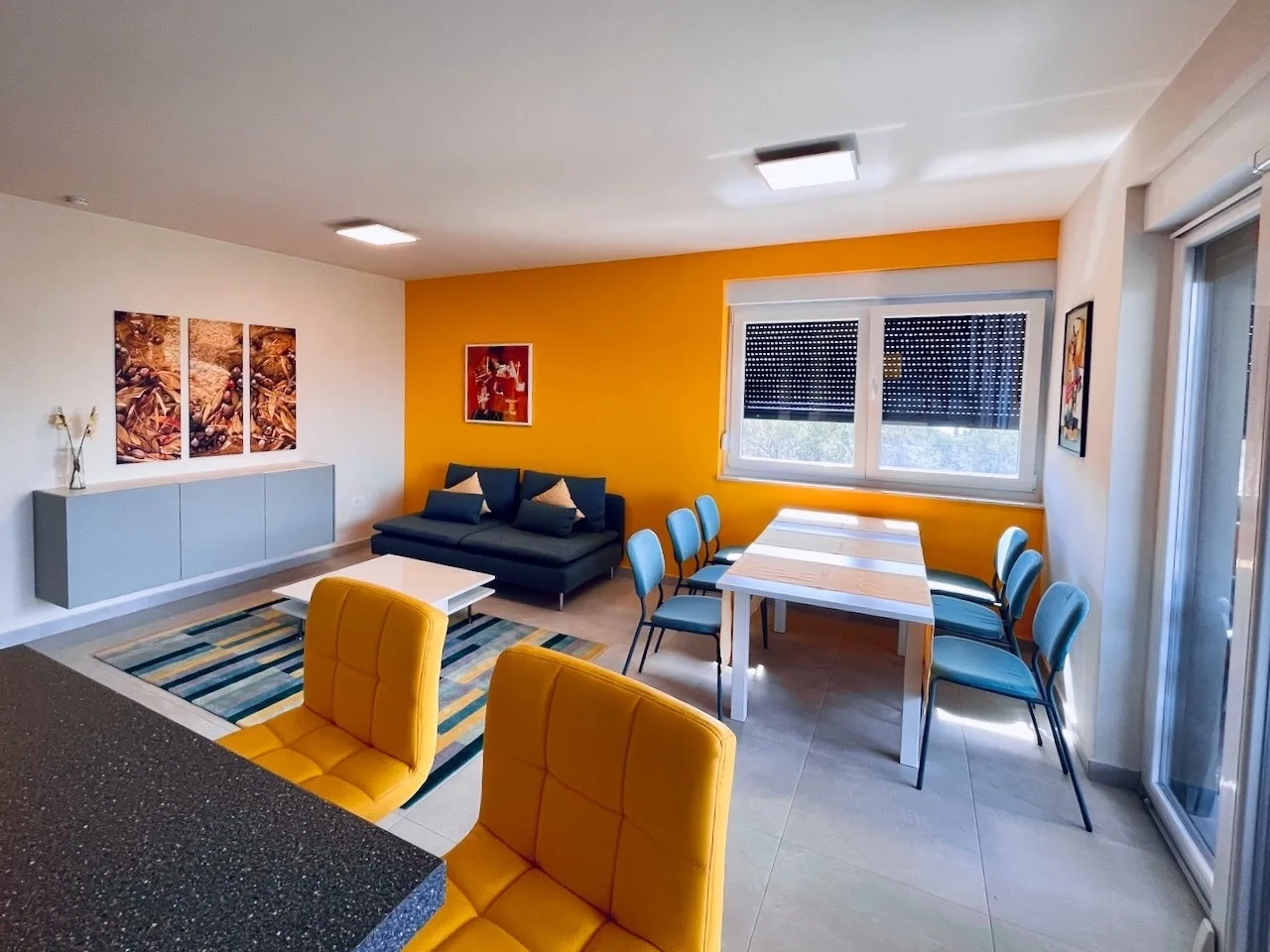 Geschmacksvolle Ferienwohnung mit Pool nur 60 m vom Strand für bis 5 Personen