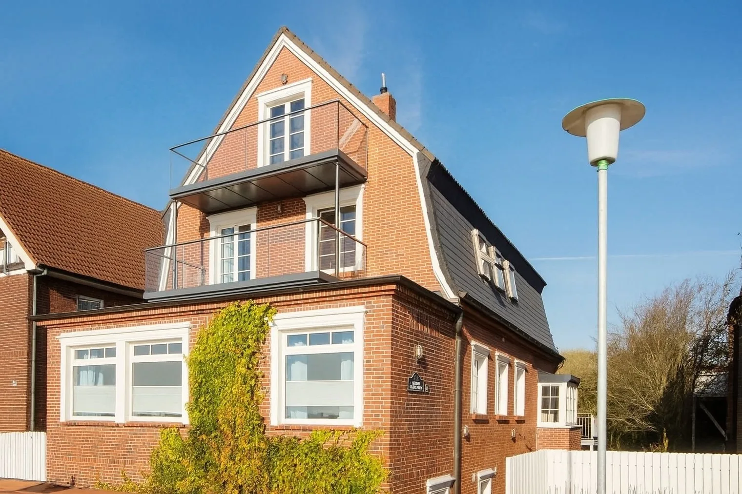 Sonnendüne Juist  Ferienwohnung mit Balkon & Dünenblick