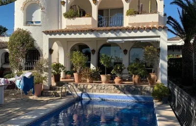 Casa Bowa