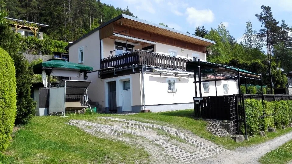 Stausee-Bungalow 80, EG