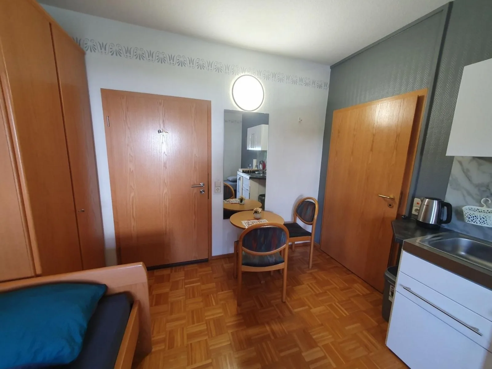 ABM Apartment 17