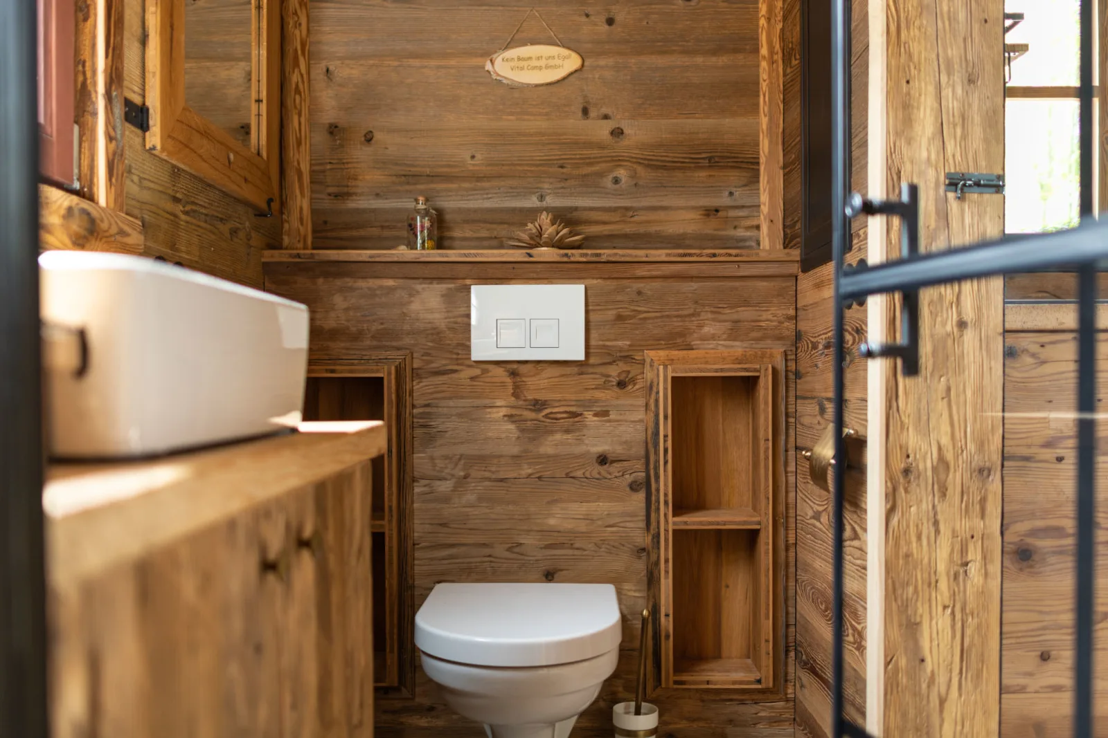 Tiny Chalet 4