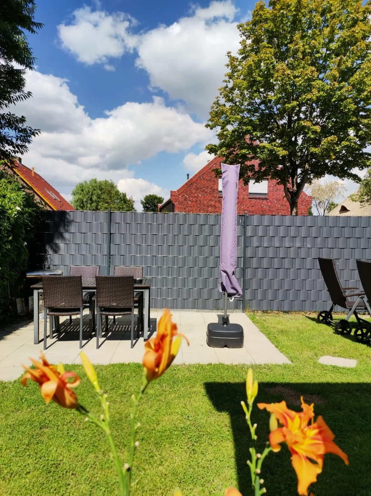 Heimelige Ferienwohnung Nesco mit Balkon und Garten