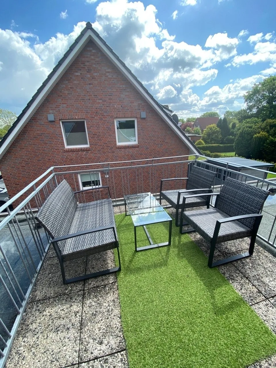 Heimelige Ferienwohnung Nesco mit Balkon und Garten