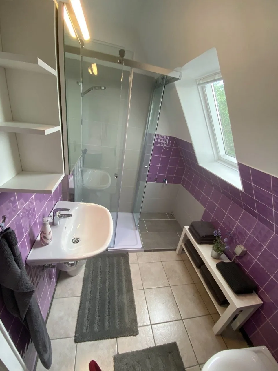 Heimelige Ferienwohnung Nesco mit Balkon und Garten