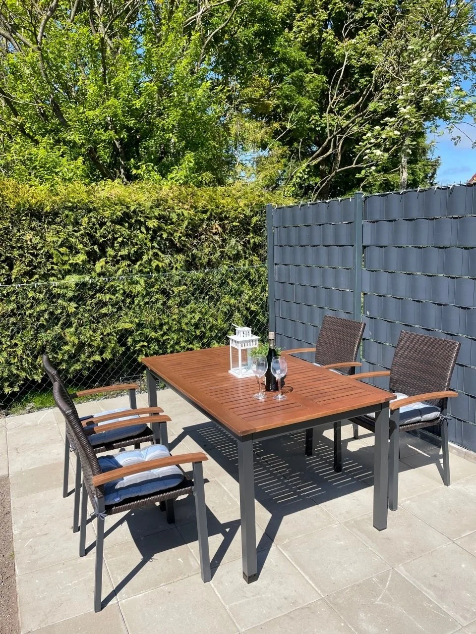 Heimelige Ferienwohnung Nesco mit Balkon und Garten