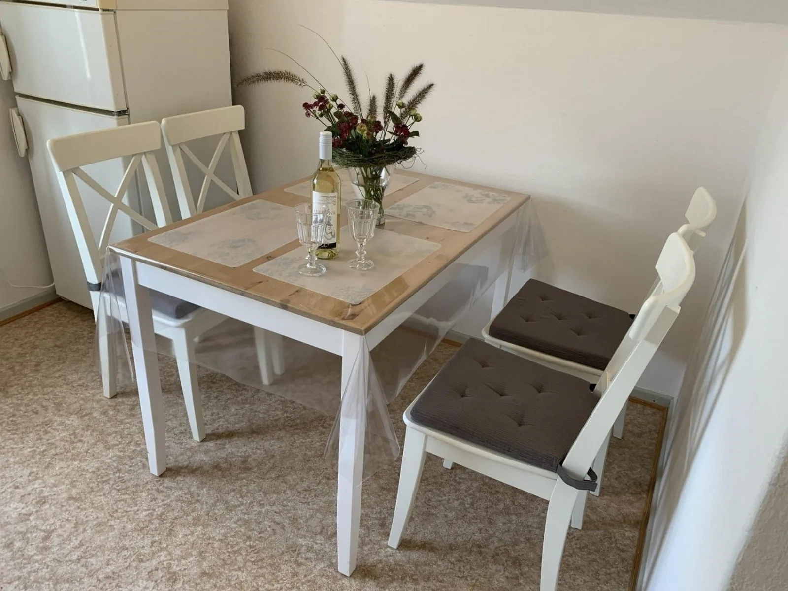 Heimelige Ferienwohnung Nesco mit Balkon und Garten