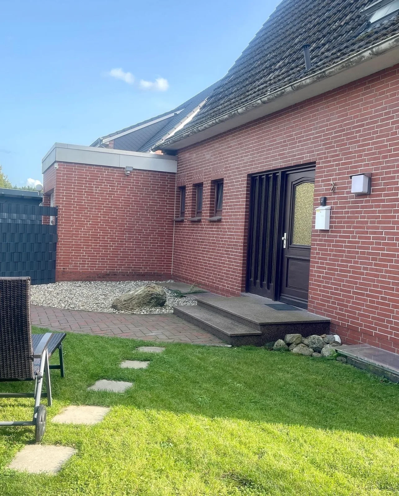 Heimelige Ferienwohnung Nesco mit Balkon und Garten