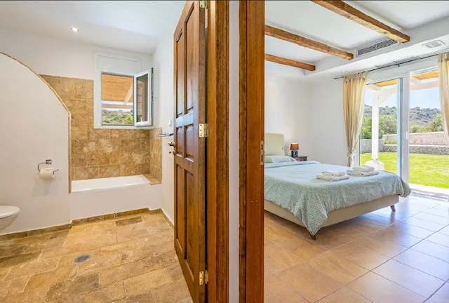 Villa Philena Ladiko+ heizbarer Pool